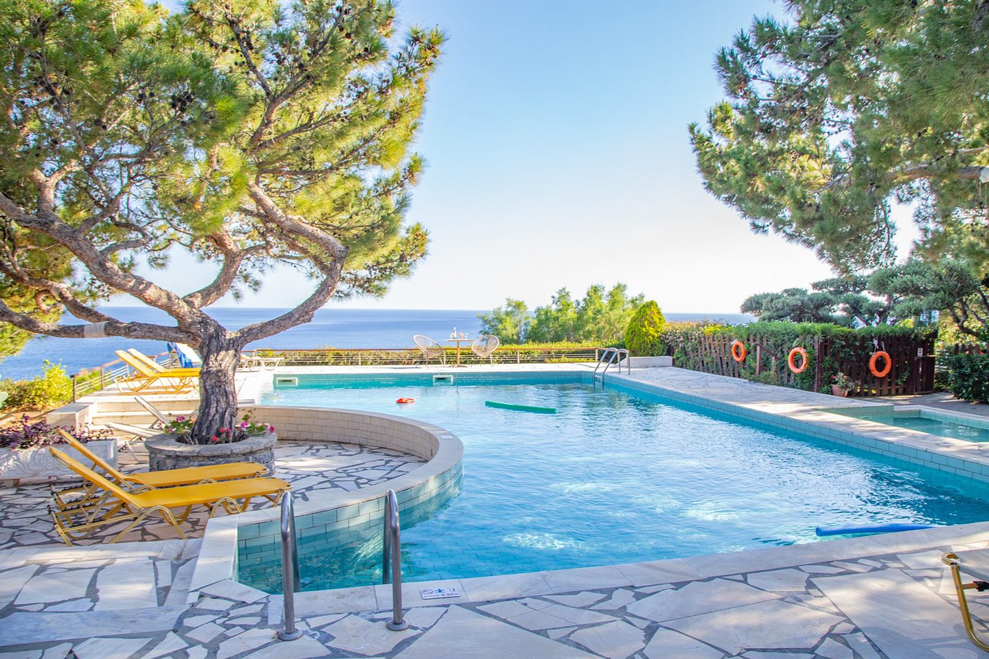 Pool and gardens 34