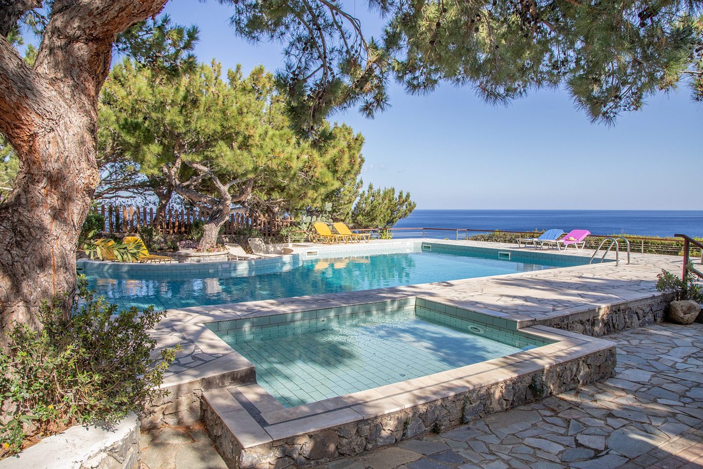 Pool and gardens 6