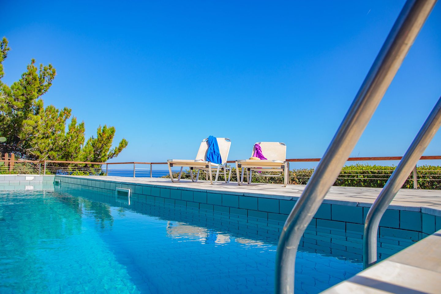 Pool and gardens 11