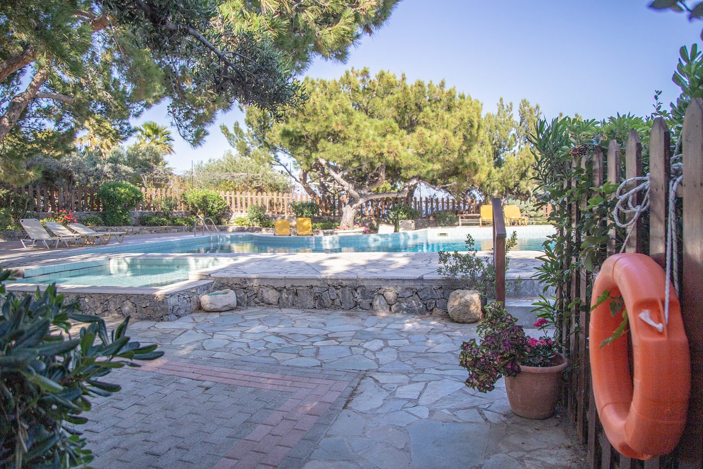 Pool and gardens 18